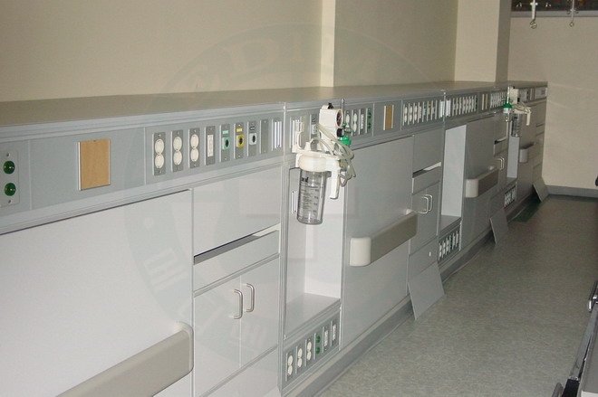 MULTI SERVICE STATION / SEMI WALL CARE UNIT / DESK WALL SYSTEM